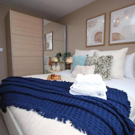 The Observatory By Mia Living 2 Bedroom Apartment Overlooking Swansea Beach With Free Parking Exterior photo